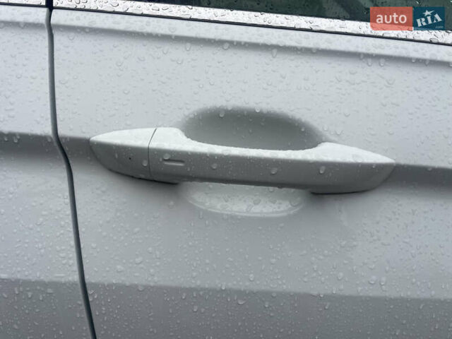 Белый Фольксваген Тигуан, объемом двигателя 1.98 л и пробегом 129 тыс. км за 17950 $, фото 12 на Automoto.ua