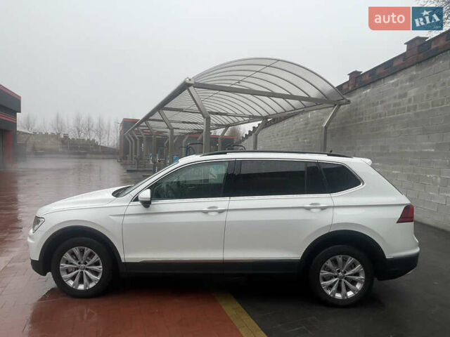 Белый Фольксваген Тигуан, объемом двигателя 1.98 л и пробегом 129 тыс. км за 17950 $, фото 8 на Automoto.ua