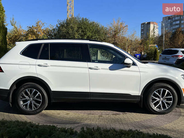 Білий Фольксваген Тігуан, об'ємом двигуна 0 л та пробігом 99 тис. км за 19900 $, фото 7 на Automoto.ua