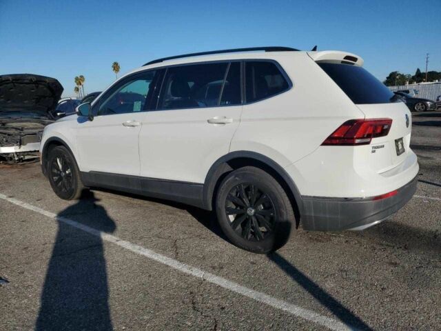 Білий Фольксваген Тігуан, об'ємом двигуна 2 л та пробігом 120 тис. км за 3600 $, фото 1 на Automoto.ua