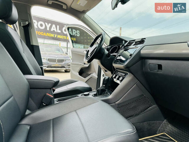 Білий Фольксваген Тігуан, об'ємом двигуна 1.98 л та пробігом 69 тис. км за 23500 $, фото 24 на Automoto.ua