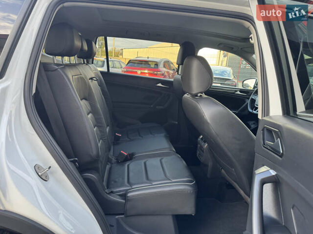 Білий Фольксваген Тігуан, об'ємом двигуна 1.98 л та пробігом 187 тис. км за 18900 $, фото 39 на Automoto.ua