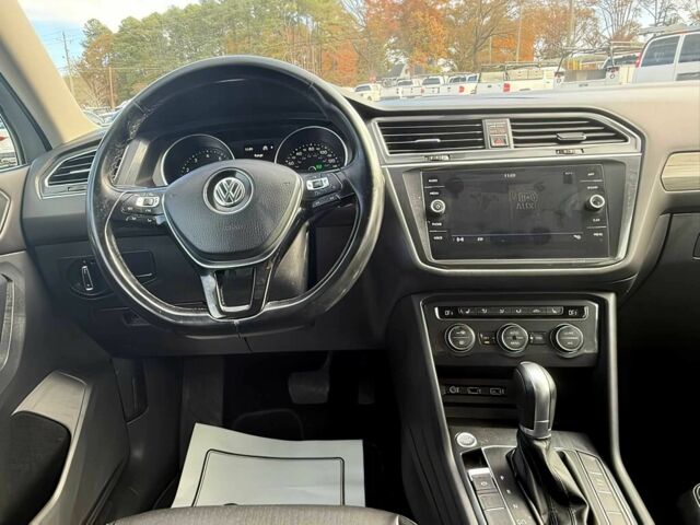 Білий Фольксваген Тігуан, об'ємом двигуна 2 л та пробігом 42 тис. км за 10600 $, фото 10 на Automoto.ua