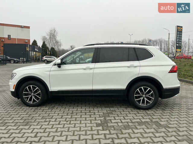 Белый Фольксваген Тигуан, объемом двигателя 2 л и пробегом 112 тыс. км за 17800 $, фото 9 на Automoto.ua