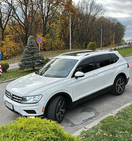 Белый Фольксваген Тигуан, объемом двигателя 1.98 л и пробегом 123 тыс. км за 23000 $, фото 26 на Automoto.ua