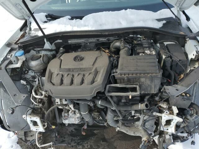 Білий Фольксваген Тігуан, об'ємом двигуна 2 л та пробігом 137 тис. км за 12200 $, фото 11 на Automoto.ua