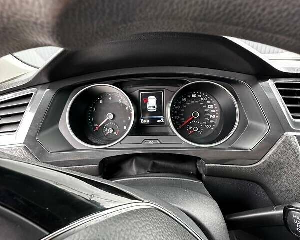 Білий Фольксваген Тігуан, об'ємом двигуна 2 л та пробігом 224 тис. км за 14800 $, фото 9 на Automoto.ua