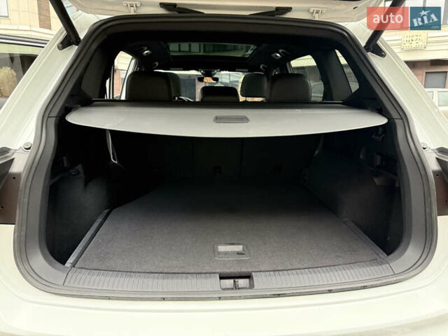 Белый Фольксваген Тигуан, объемом двигателя 1.98 л и пробегом 157 тыс. км за 22500 $, фото 27 на Automoto.ua