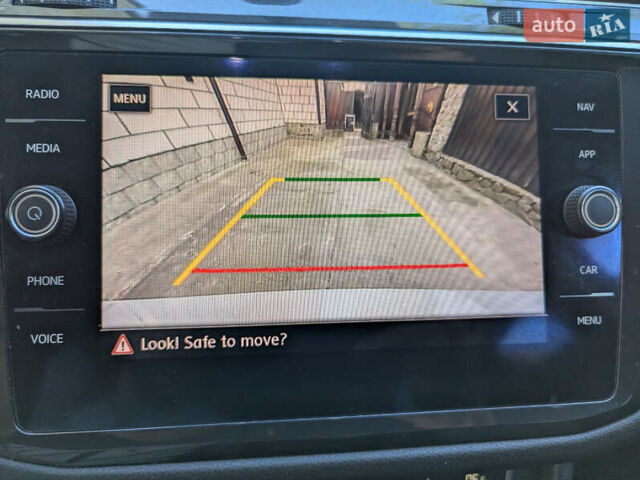 Белый Фольксваген Тигуан, объемом двигателя 1.98 л и пробегом 100 тыс. км за 23100 $, фото 44 на Automoto.ua