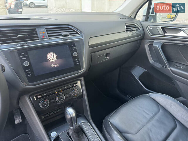 Білий Фольксваген Тігуан, об'ємом двигуна 1.98 л та пробігом 187 тис. км за 18900 $, фото 28 на Automoto.ua
