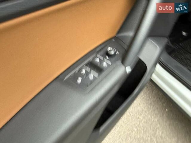 Білий Фольксваген Тігуан, об'ємом двигуна 2 л та пробігом 72 тис. км за 19300 $, фото 26 на Automoto.ua