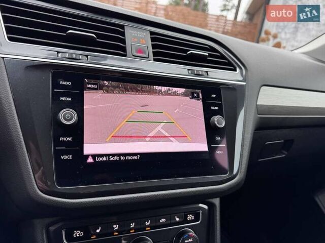 Белый Фольксваген Тигуан, объемом двигателя 2 л и пробегом 135 тыс. км за 21500 $, фото 22 на Automoto.ua