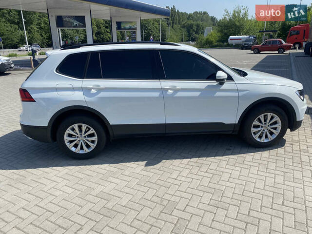Білий Фольксваген Тігуан, об'ємом двигуна 1.98 л та пробігом 118 тис. км за 17000 $, фото 7 на Automoto.ua