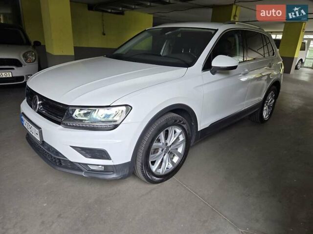 Белый Фольксваген Тигуан, объемом двигателя 2 л и пробегом 102 тыс. км за 25500 $, фото 3 на Automoto.ua