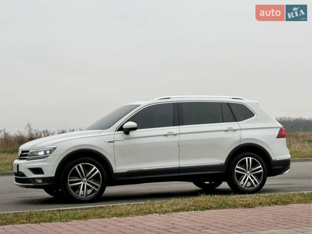 Білий Фольксваген Тігуан, об'ємом двигуна 2 л та пробігом 66 тис. км за 30999 $, фото 20 на Automoto.ua