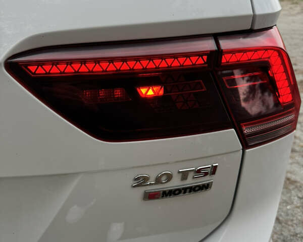 Білий Фольксваген Тігуан, об'ємом двигуна 1.98 л та пробігом 180 тис. км за 28700 $, фото 23 на Automoto.ua