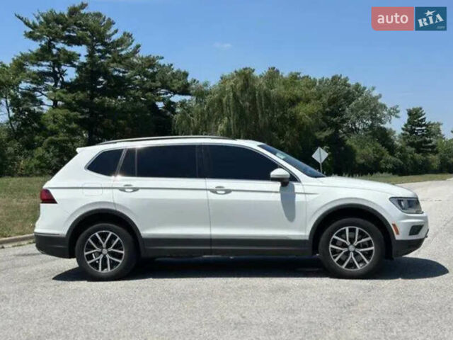 Белый Фольксваген Тигуан, объемом двигателя 1.98 л и пробегом 120 тыс. км за 19999 $, фото 3 на Automoto.ua