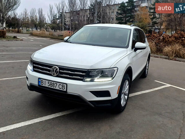 Білий Фольксваген Тігуан, об'ємом двигуна 2 л та пробігом 145 тис. км за 23600 $, фото 9 на Automoto.ua