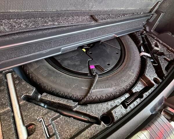 Белый Фольксваген Тигуан, объемом двигателя 2 л и пробегом 120 тыс. км за 24200 $, фото 16 на Automoto.ua