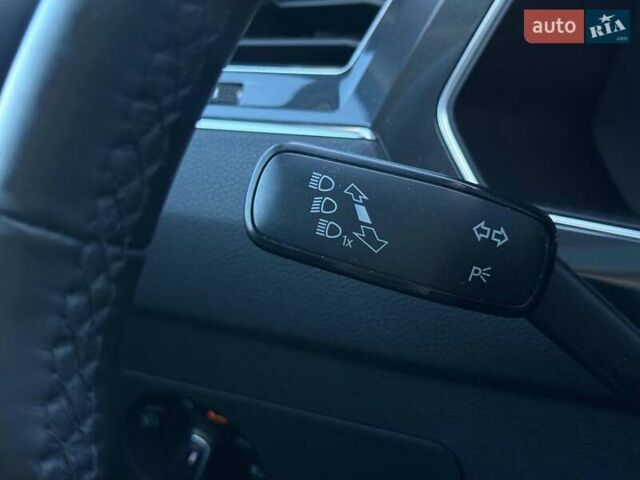 Білий Фольксваген Тігуан, об'ємом двигуна 1.98 л та пробігом 170 тис. км за 19100 $, фото 31 на Automoto.ua