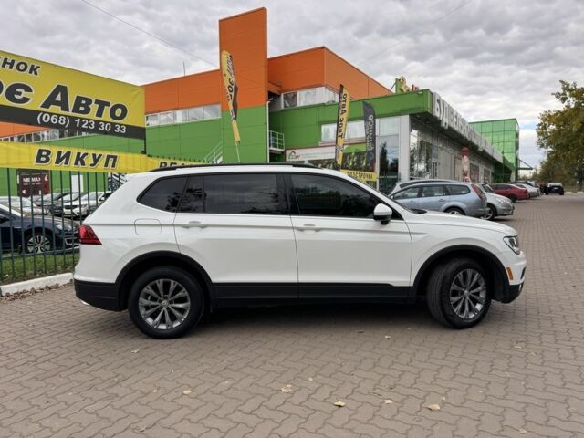 Белый Фольксваген Тигуан, объемом двигателя 2 л и пробегом 117 тыс. км за 17900 $, фото 7 на Automoto.ua