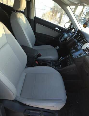 Білий Фольксваген Тігуан, об'ємом двигуна 2 л та пробігом 95 тис. км за 22300 $, фото 3 на Automoto.ua