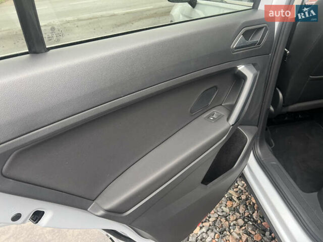 Белый Фольксваген Тигуан, объемом двигателя 1.98 л и пробегом 83 тыс. км за 23500 $, фото 23 на Automoto.ua