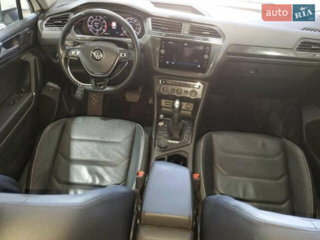 Белый Фольксваген Тигуан, объемом двигателя 1.98 л и пробегом 124 тыс. км за 15000 $, фото 7 на Automoto.ua