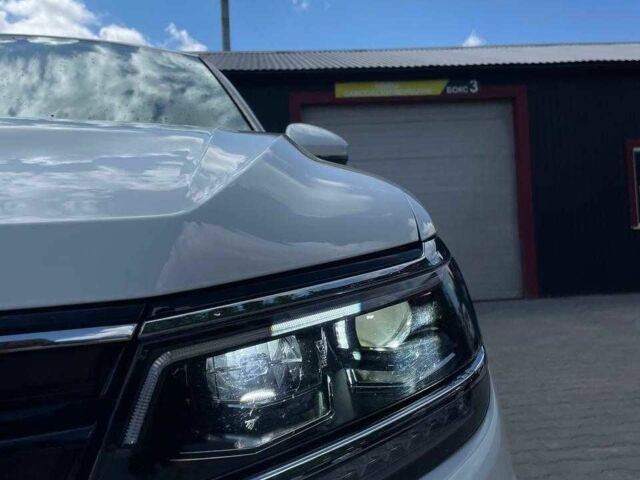 Белый Фольксваген Тигуан, объемом двигателя 2 л и пробегом 198 тыс. км за 16000 $, фото 17 на Automoto.ua