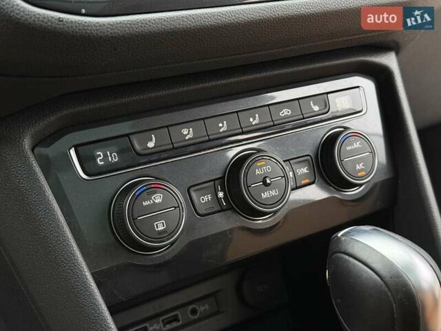 Білий Фольксваген Тігуан, об'ємом двигуна 2 л та пробігом 72 тис. км за 19300 $, фото 22 на Automoto.ua