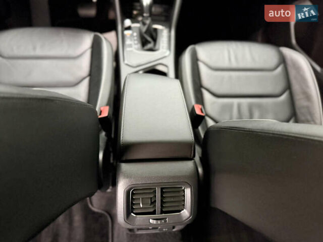 Білий Фольксваген Тігуан, об'ємом двигуна 2 л та пробігом 66 тис. км за 30999 $, фото 78 на Automoto.ua