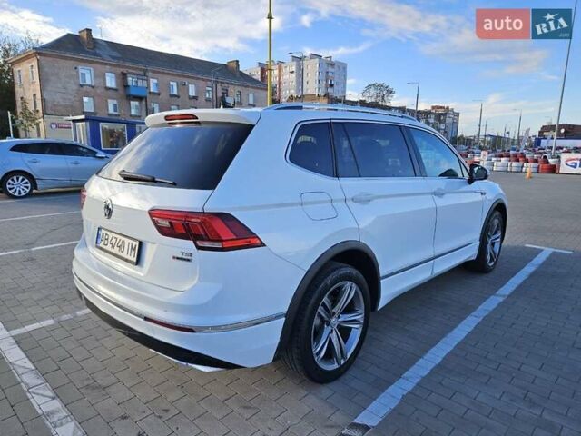 Белый Фольксваген Тигуан, объемом двигателя 1.98 л и пробегом 63 тыс. км за 26000 $, фото 5 на Automoto.ua