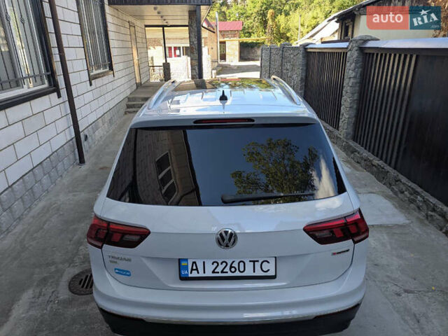 Белый Фольксваген Тигуан, объемом двигателя 1.98 л и пробегом 105 тыс. км за 21950 $, фото 14 на Automoto.ua