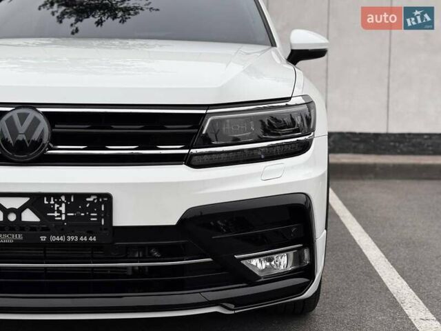 Белый Фольксваген Тигуан, объемом двигателя 2 л и пробегом 135 тыс. км за 21500 $, фото 5 на Automoto.ua