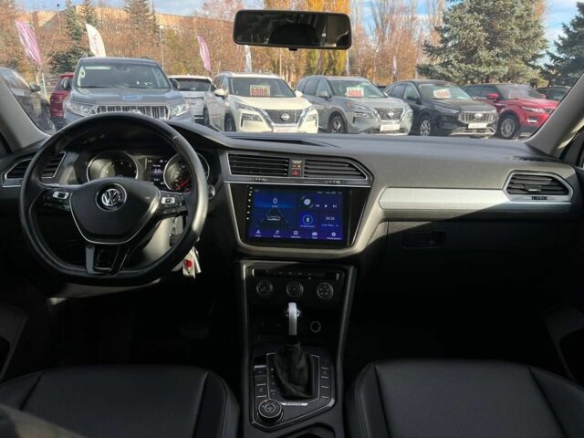 Белый Фольксваген Тигуан, объемом двигателя 2 л и пробегом 115 тыс. км за 17900 $, фото 9 на Automoto.ua