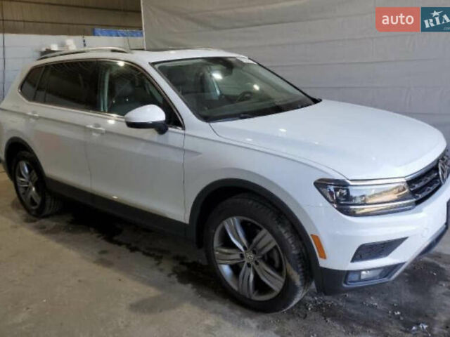 Белый Фольксваген Тигуан, объемом двигателя 1.98 л и пробегом 124 тыс. км за 15000 $, фото 5 на Automoto.ua