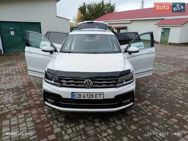 Белый Фольксваген Тигуан, объемом двигателя 1.98 л и пробегом 120 тыс. км за 25000 $, фото 13 на Automoto.ua