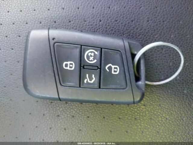 Білий Фольксваген Тігуан, об'ємом двигуна 0 л та пробігом 35 тис. км за 4000 $, фото 10 на Automoto.ua