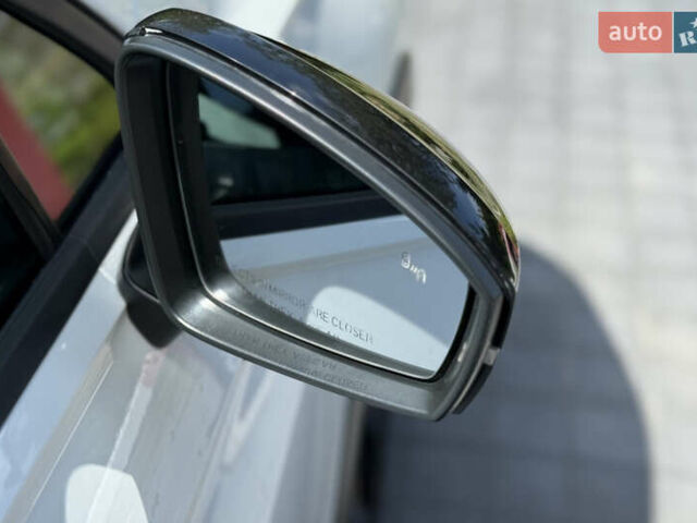 Білий Фольксваген Тігуан, об'ємом двигуна 2 л та пробігом 110 тис. км за 25999 $, фото 22 на Automoto.ua