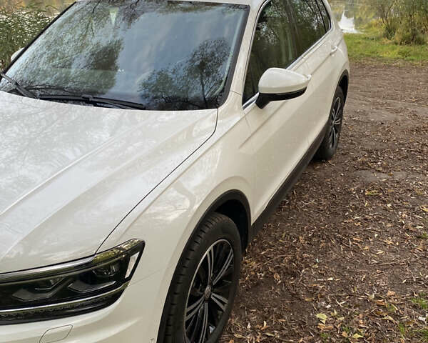 Белый Фольксваген Тигуан, объемом двигателя 1.97 л и пробегом 254 тыс. км за 24900 $, фото 16 на Automoto.ua