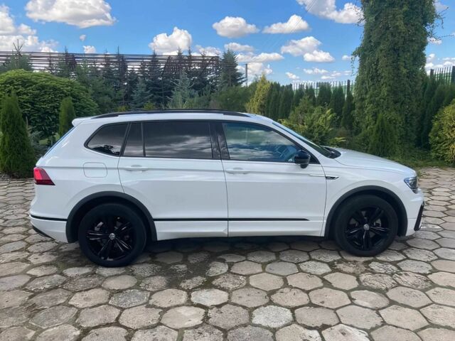 Белый Фольксваген Тигуан, объемом двигателя 2 л и пробегом 34 тыс. км за 14100 $, фото 7 на Automoto.ua