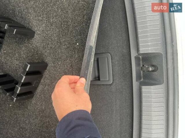 Белый Фольксваген Тигуан, объемом двигателя 1.98 л и пробегом 133 тыс. км за 22500 $, фото 31 на Automoto.ua