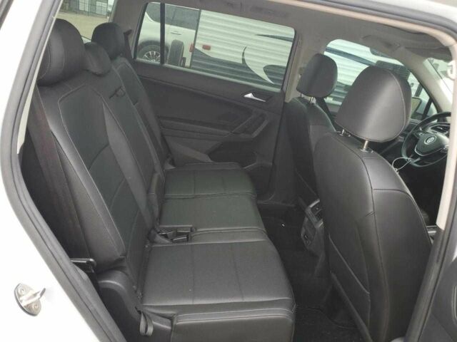 Белый Фольксваген Тигуан, объемом двигателя 0 л и пробегом 63 тыс. км за 3800 $, фото 10 на Automoto.ua