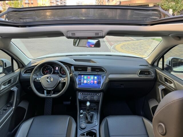 Білий Фольксваген Тігуан, об'ємом двигуна 2 л та пробігом 103 тис. км за 21000 $, фото 5 на Automoto.ua