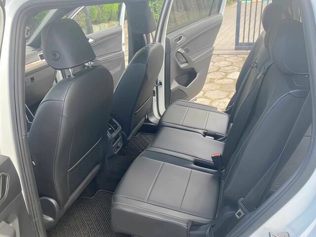 Белый Фольксваген Тигуан, объемом двигателя 2 л и пробегом 34 тыс. км за 14100 $, фото 10 на Automoto.ua