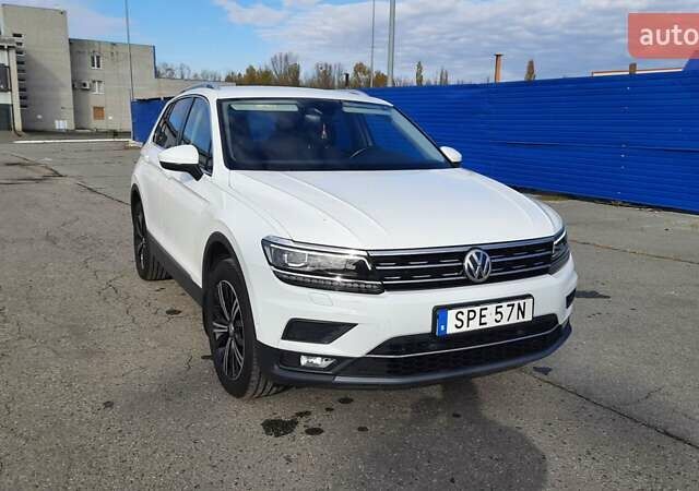 Белый Фольксваген Тигуан, объемом двигателя 1.98 л и пробегом 185 тыс. км за 27500 $, фото 14 на Automoto.ua