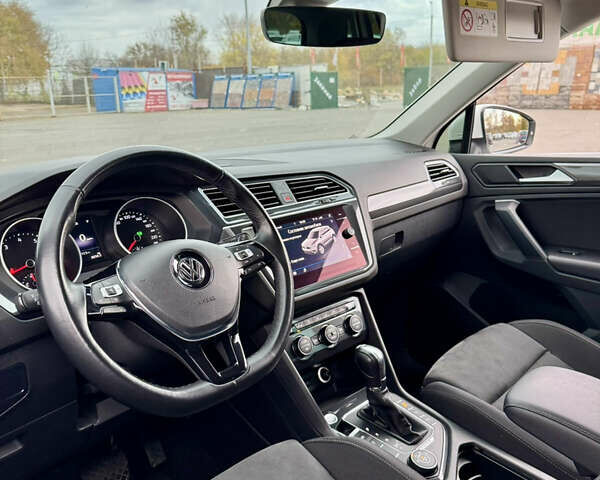 Белый Фольксваген Тигуан, объемом двигателя 1.98 л и пробегом 54 тыс. км за 31500 $, фото 43 на Automoto.ua