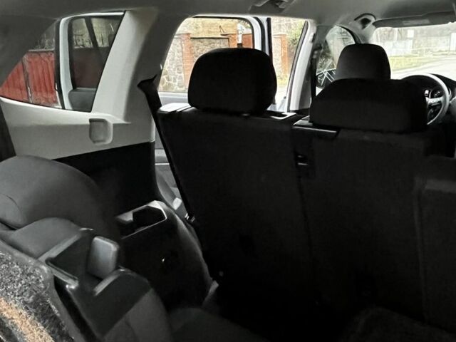 Білий Фольксваген Тігуан, об'ємом двигуна 2 л та пробігом 150 тис. км за 16800 $, фото 7 на Automoto.ua