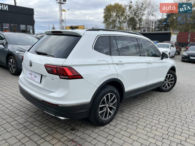 Білий Фольксваген Тігуан, об'ємом двигуна 2 л та пробігом 137 тис. км за 19350 $, фото 5 на Automoto.ua