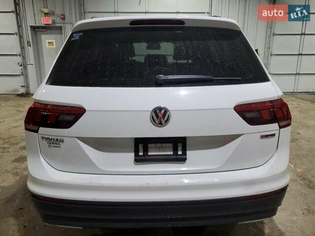 Белый Фольксваген Тигуан, объемом двигателя 1.98 л и пробегом 85 тыс. км за 3000 $, фото 5 на Automoto.ua